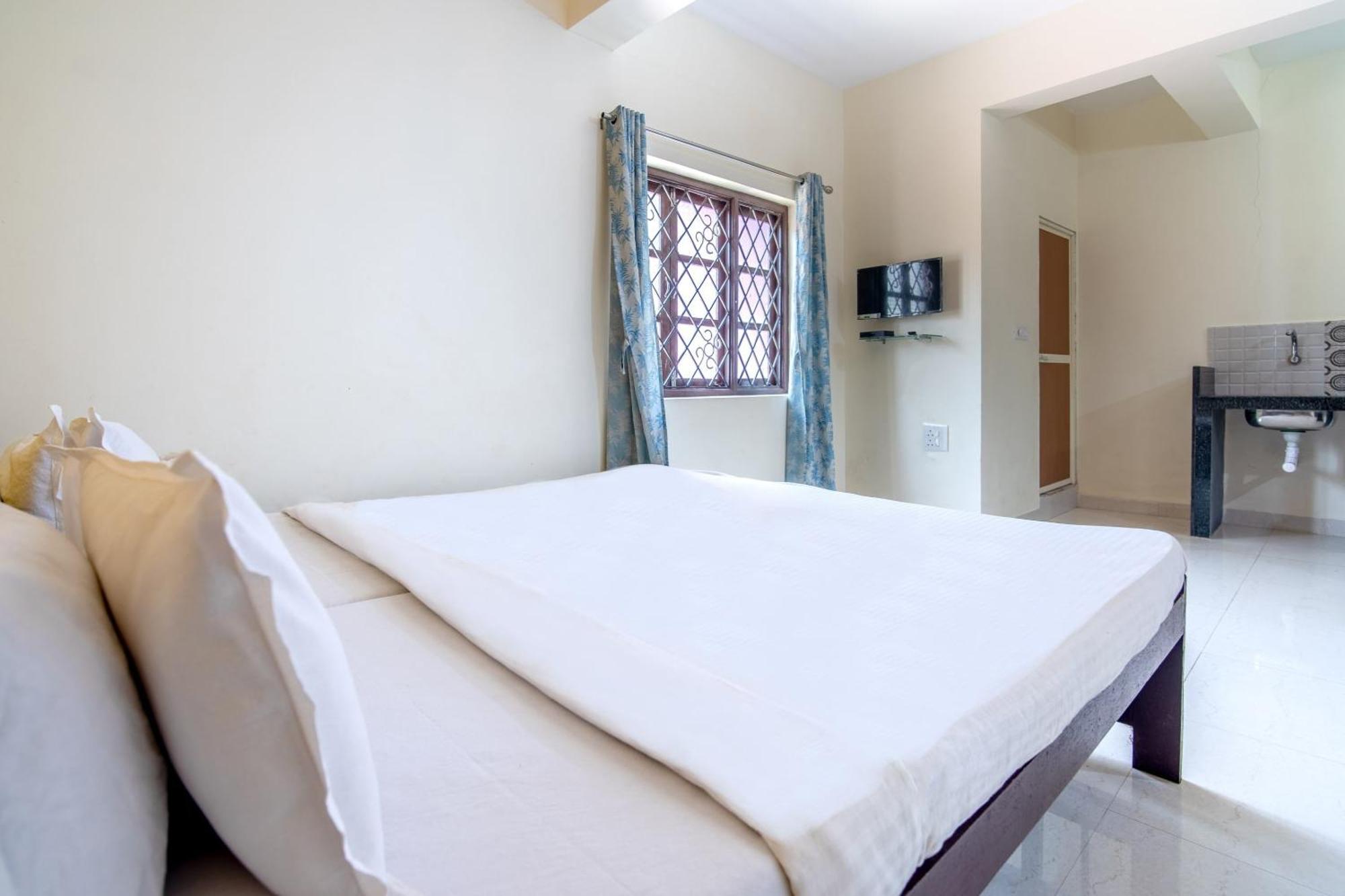 Spot On Ps Guest House Calangute Εξωτερικό φωτογραφία