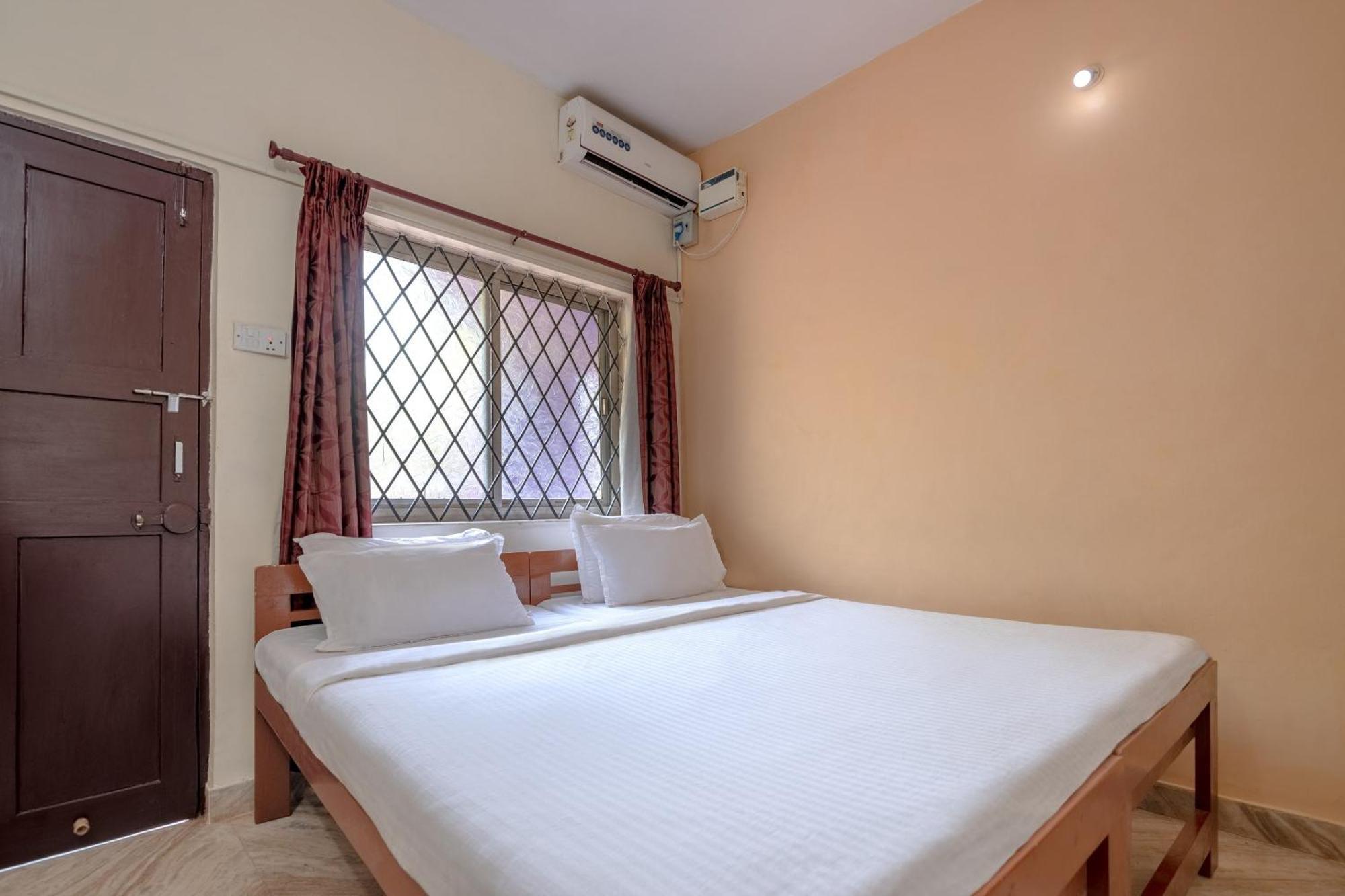 Spot On Ps Guest House Calangute Εξωτερικό φωτογραφία