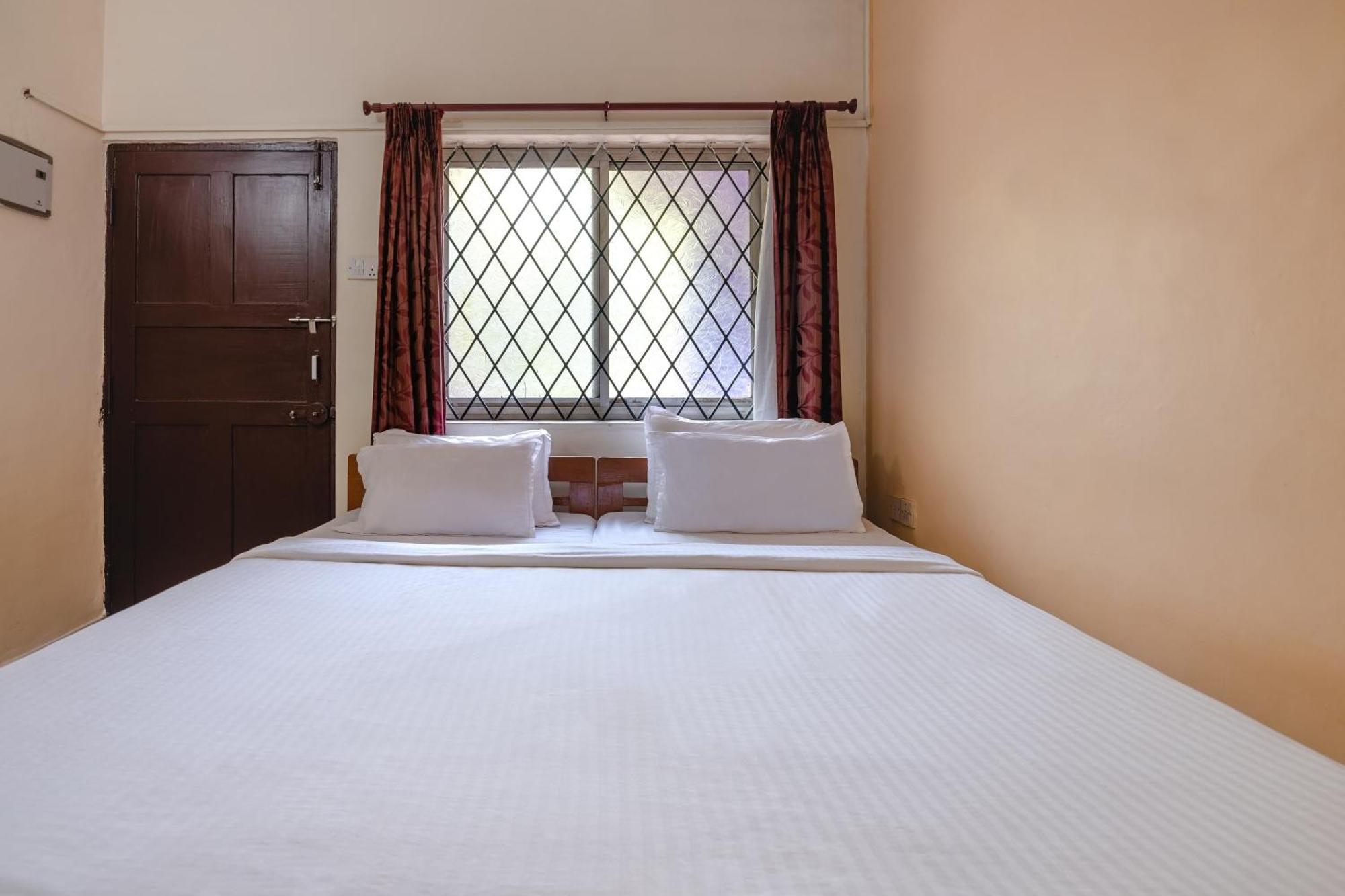 Spot On Ps Guest House Calangute Εξωτερικό φωτογραφία